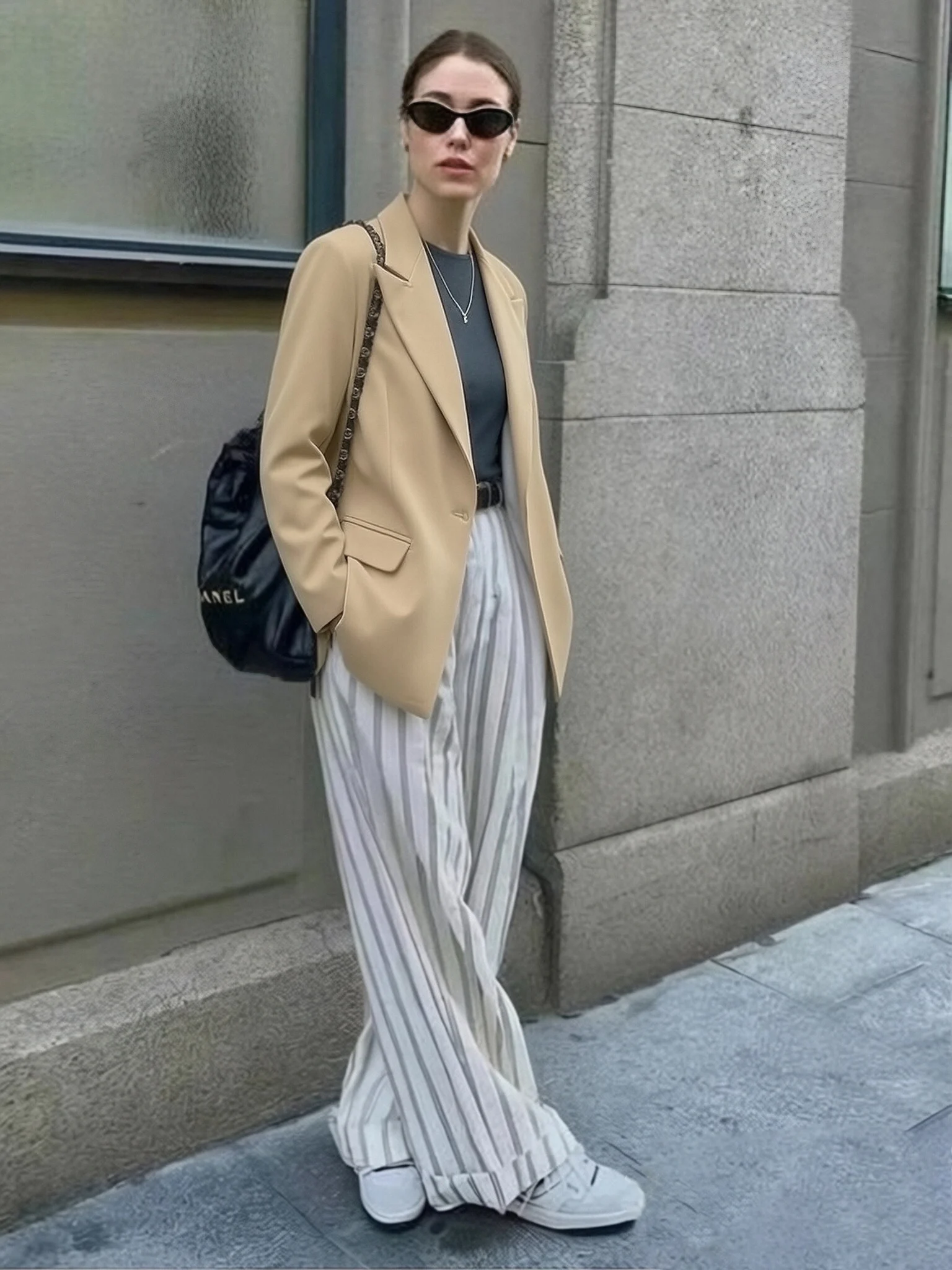 Women's Suit Jackets Spring Female Single Button Slim Fit Blazers Unique Back Waist Elastic And Pleated Design Chic Street Coats