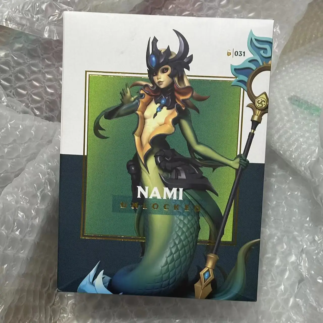 Nami Unlocked Statue  Genuine Original Packaging Brand New