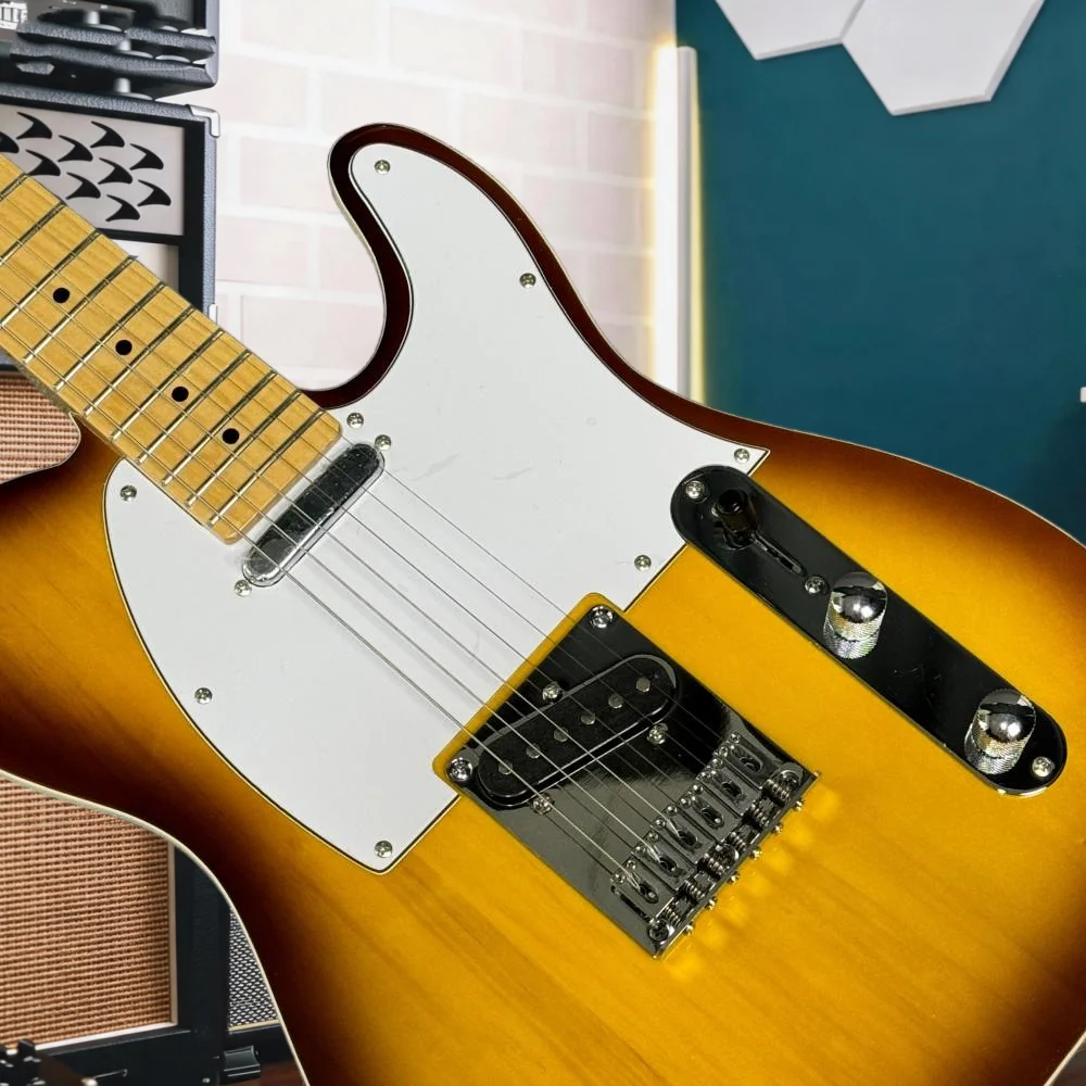 Hot sale Gloss 2 Tone Sunburst   Guitar basswood Body Two Single Coil Pickups White Pickguard Maple Neck Fixed Chrome