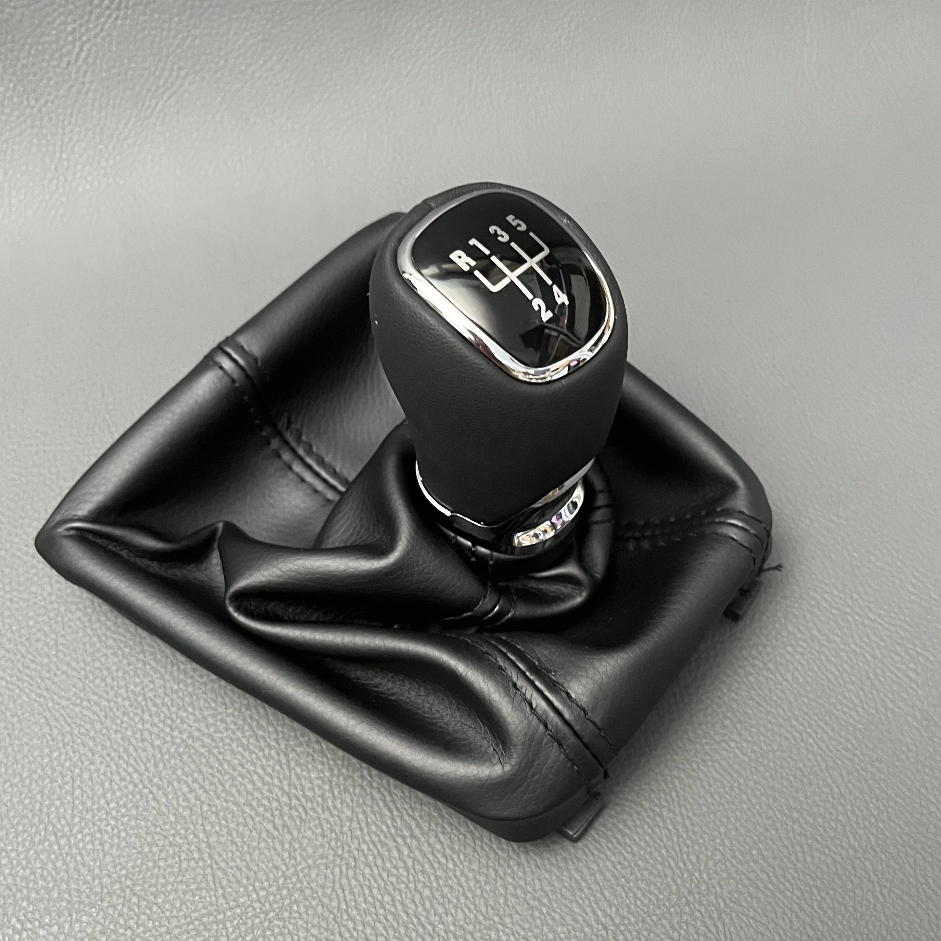 5/ 6 Speed LHD Manual Gear Shift Knob For Skoda Yeti 2009-2012 Superb II 2008-2012 Leather Gaitor Boot Lever Shifter Dust Cover