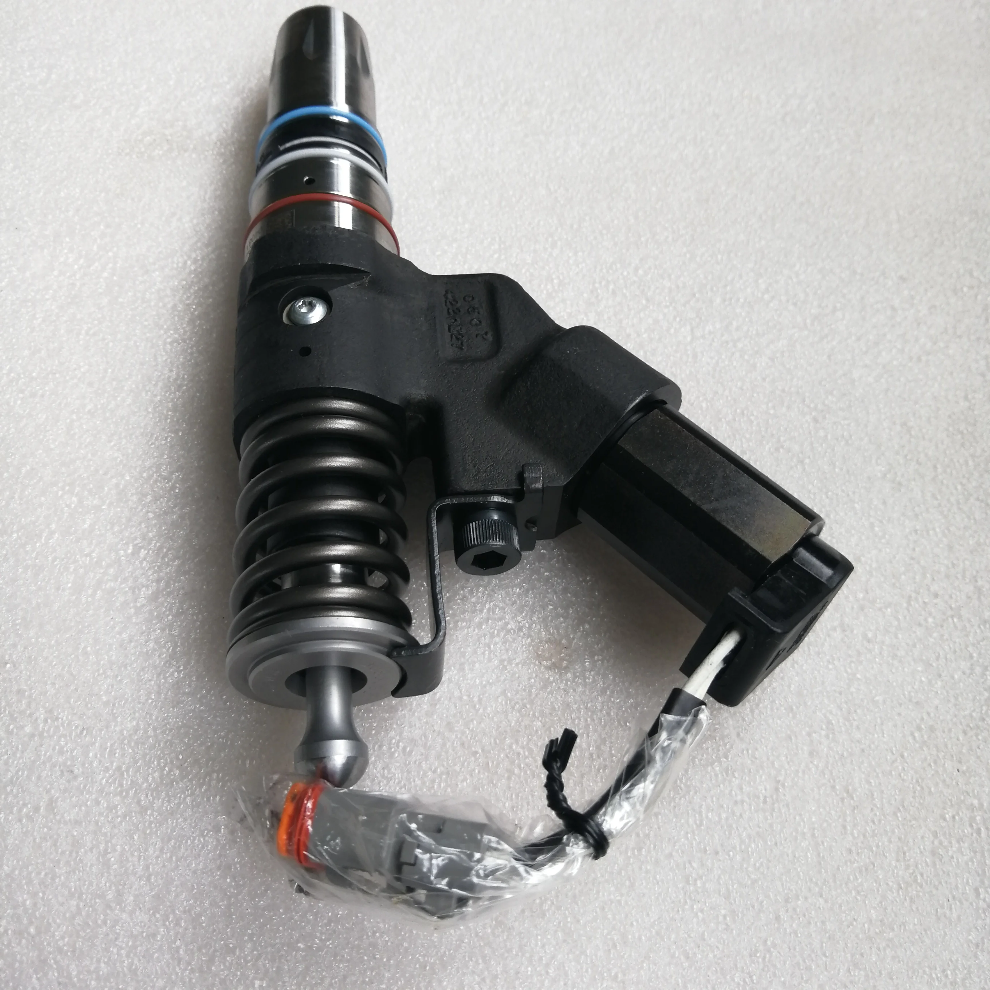 MADE in CHINA Automobile Parts Supplier M11 ISM11 QSM11 Fuel Injector 4903084