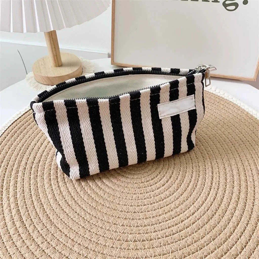 Purse Insert Secure Fabric Makeup Bag Makeup Bag Lightweight Cosmetic Bag For Portable Carry Cosmetics Organizati The Go