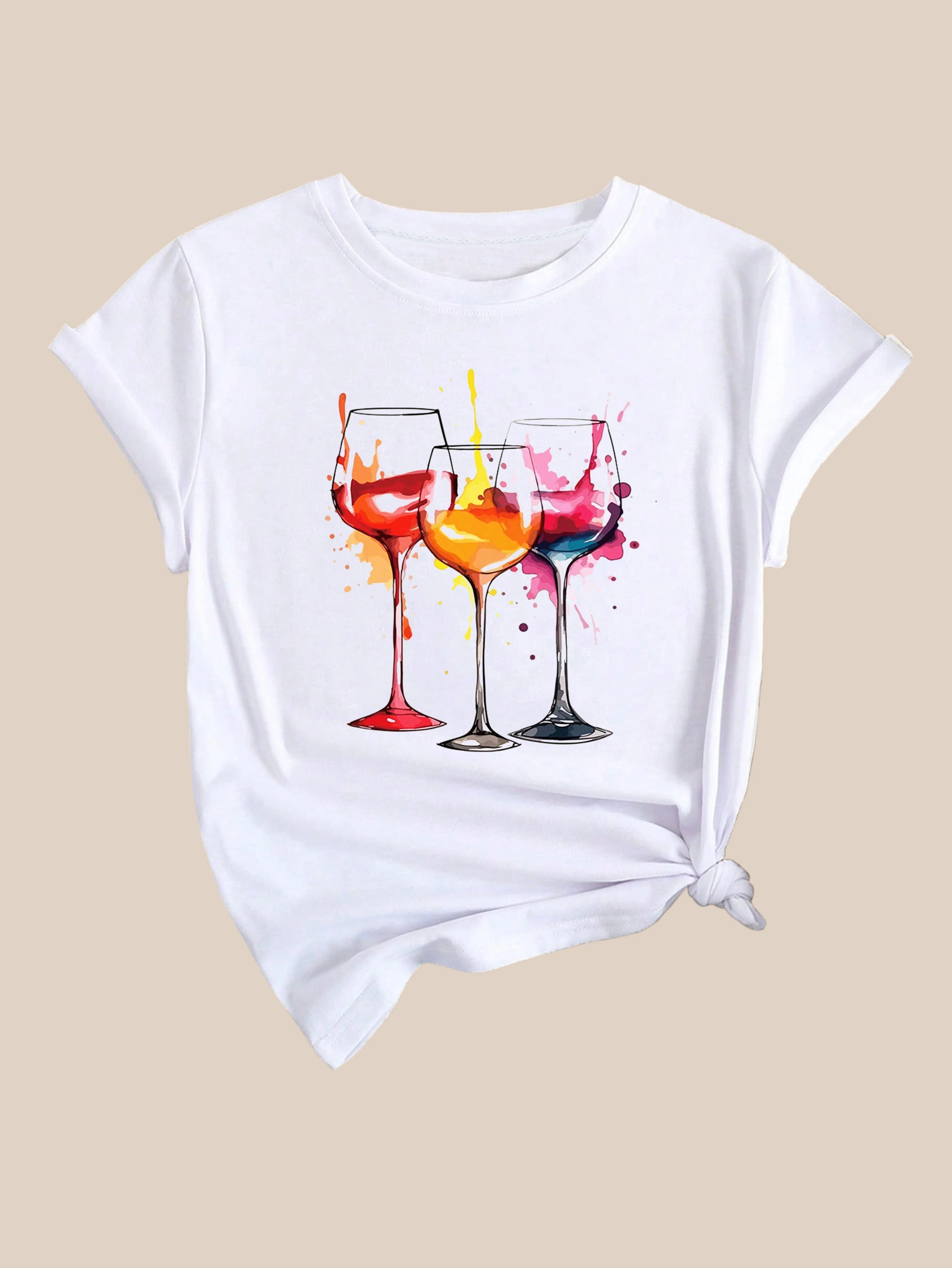 Buntes Kurzarm-T-Shirt mit Weingläsern und Weinmuster und Rundhalsausschnitt