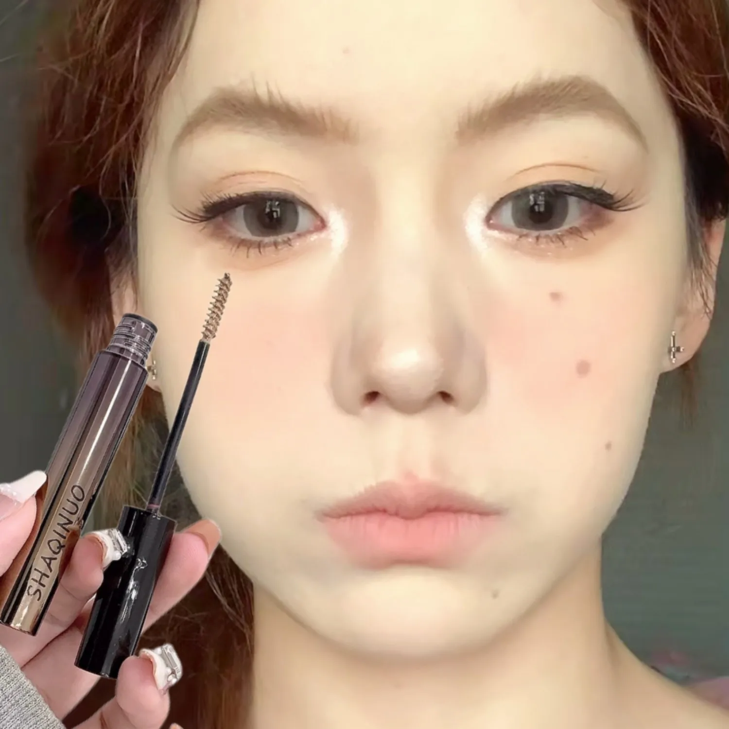 SHAQINUO Velvet Tint Brow Mascara | Weiches, mattes und langlebiges | Natürlicher Farbverlaufseffekt | Erschwingliches Make-up für Studenten