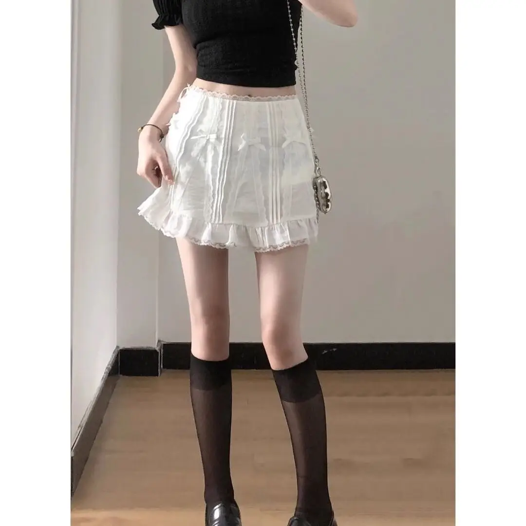 

Новая женская летняя плиссированная юбка Gagarich White French Sweet с кружевной отделкой и волнистым краем, короткая, с завышенной талией, А-силуэт, для стройности