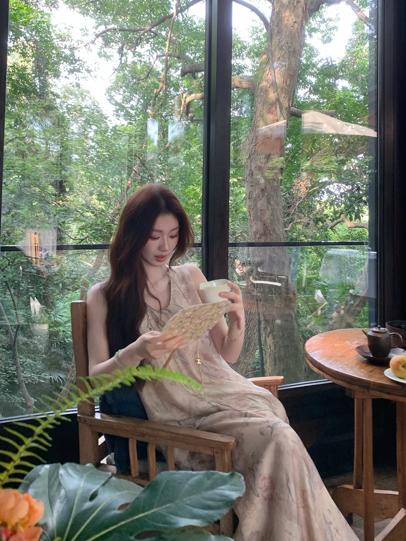 

Новый женский комплект с юбкой в китайском стиле, жилет с вышивкой из шелка, осенняя коллекция, модный комплект из двух предметов