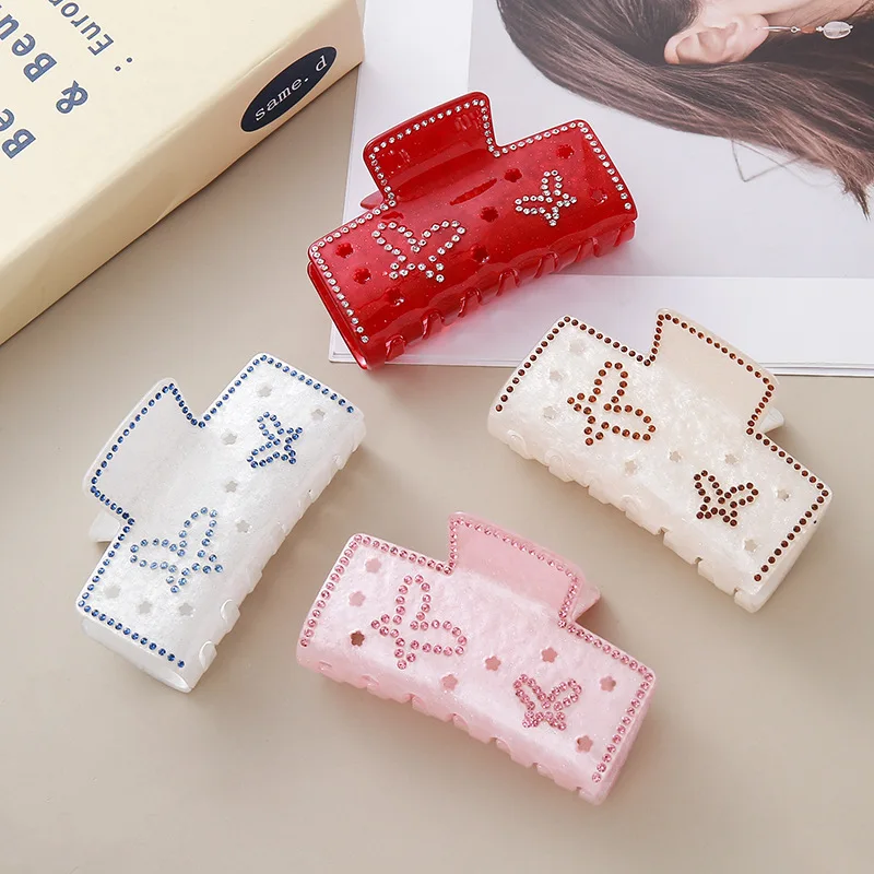 

Korean-style fashion sparkly rhinestone butterfly flower hair clip in soft pink, acrylic hair accessory for young girls