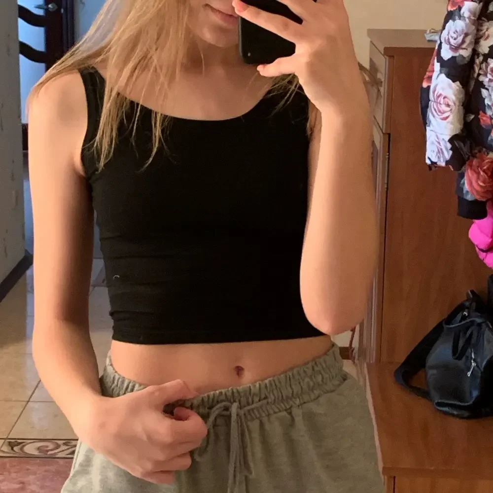 

Модная сексуальная женская одежда, женские майки, короткие повседневные топы-бретельки, женский укороченный жилет без рукавов, ropa de mujer