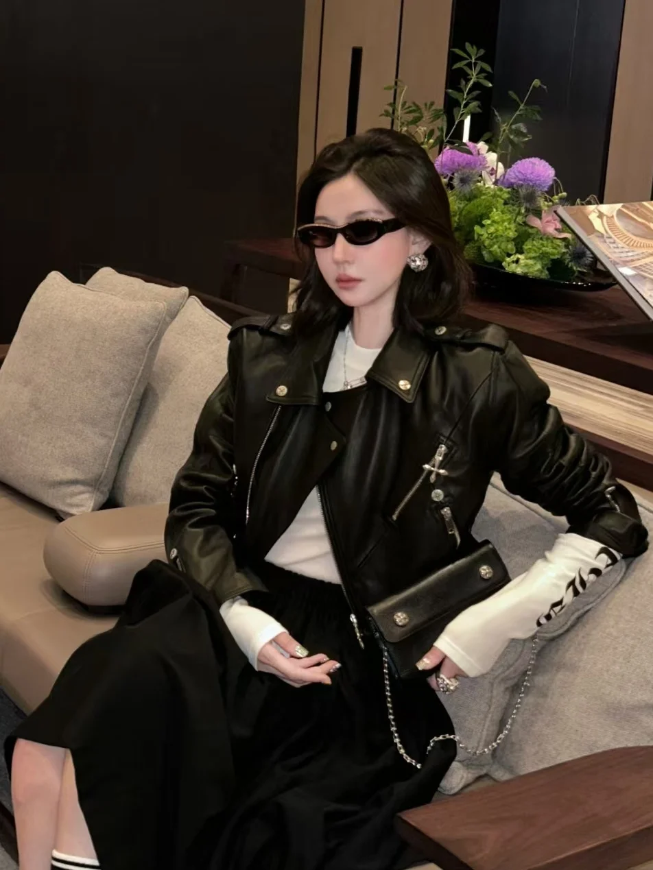 Jaqueta de Couro Feminina com Padrão Cruzado e Manga Longa, Estilo Biker, Nova Chegada de Outono, Marca Tagkita