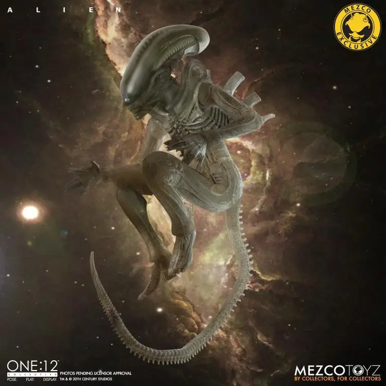 In Stock Genuine Mezco Ant One: 12 Alien Alien Handheld White Transparent Concept Limited Edition Model Gift