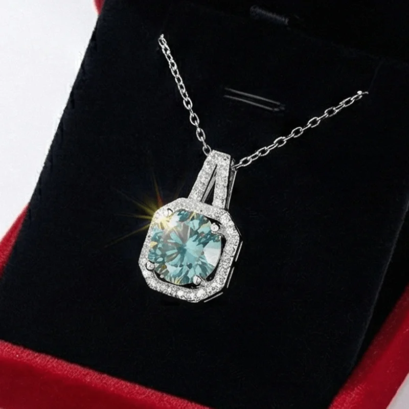 

1pc 2 Carat This Stylish Synthetic Moissanite Pendant Necklace Makes The Perfect Birthday and Holiday Gift.