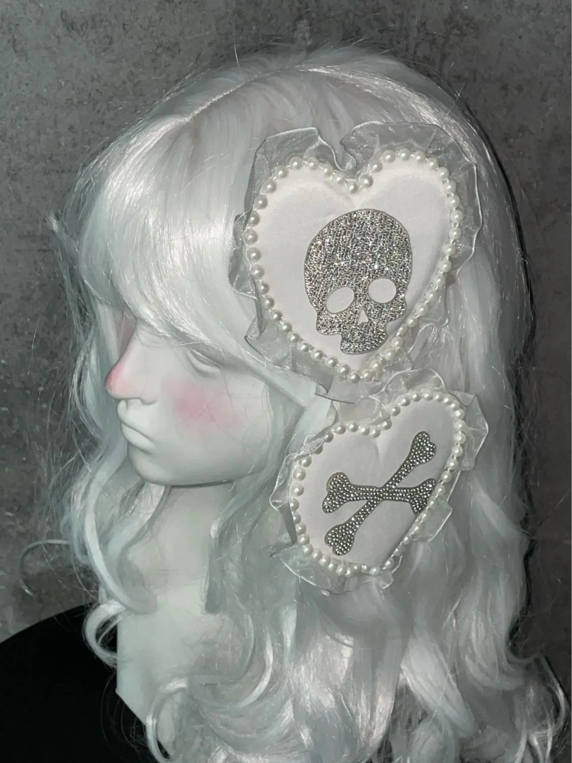 Y2K Punk Pure White Skull Series Cotton Lace Trim Rhinestone Bone Fake Pearl Fabric Heart-shaped Subculture Hair Clip 6