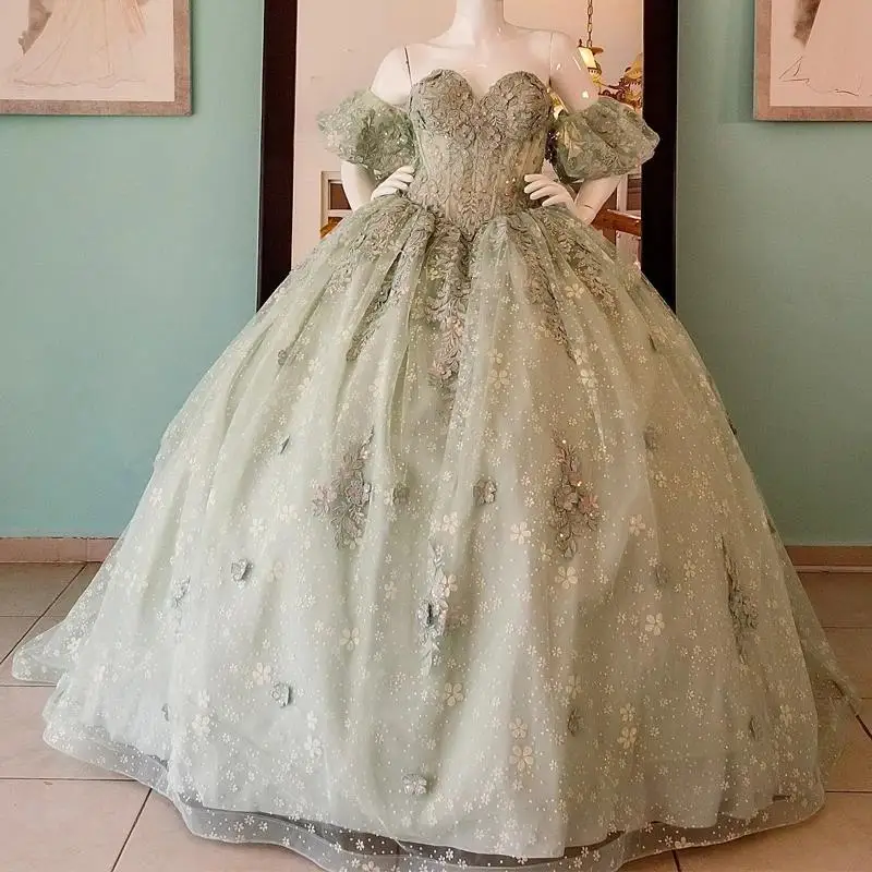 

Light Sage Green Shiny Quinceanera Dresses Off The Shoulder Princess Applique Lace Beads Tull Sweet 16 Birthday Party Gown