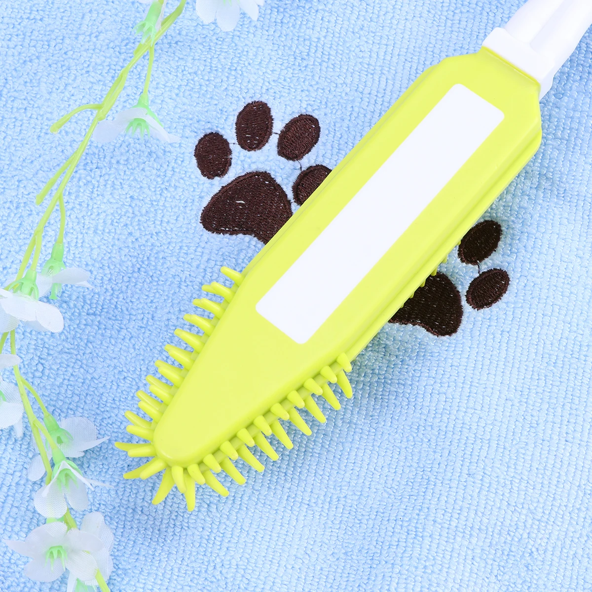 

Multifunction Rubber Brush Pet Hair Removal Brush Grooming and Lint Remover for Furniture and Clothes