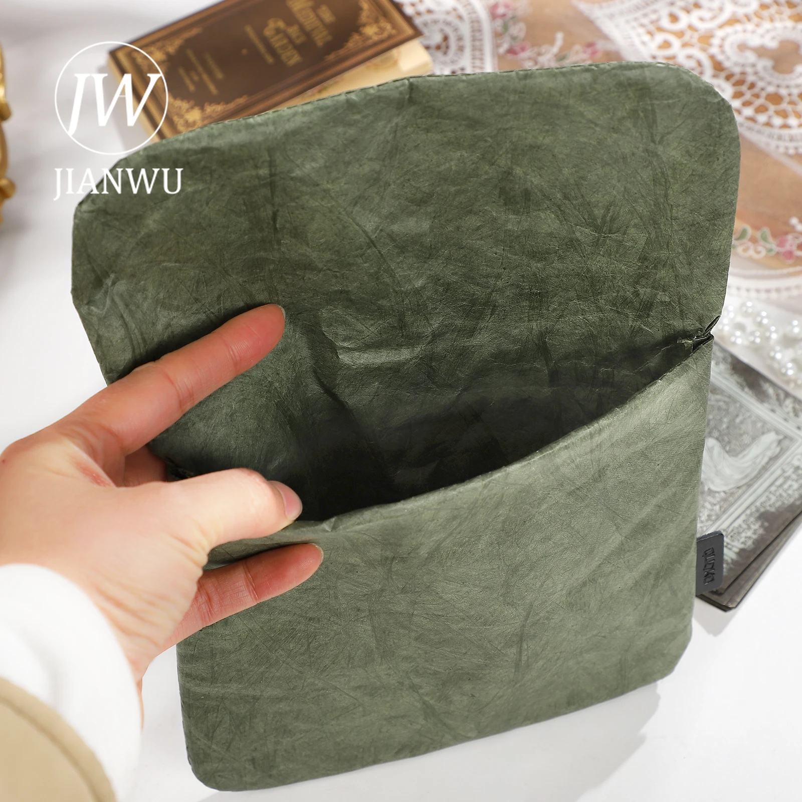 JIANWU Vintage 7-inch DuPont Paper Large Capacity Material Soft Storage Bag Creative DIY Journal Student Supplies Stationery