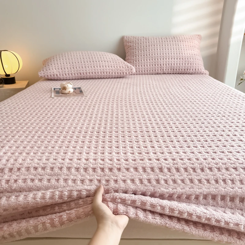 Warm Mattress Cover with Elasitc Band Single Queen King Size Fitted Sheet Winter Warm Coral Velvet Fitted Bedsheet Protector