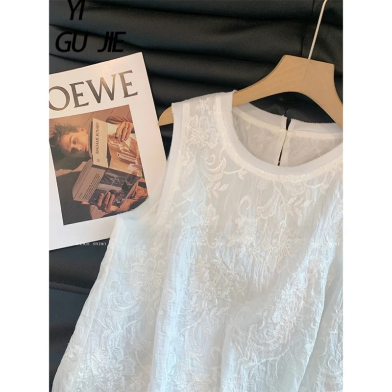 Gilet à bretelles brodées blanches pour femmes, intérieur Unique, Aosphère, ample, amincissant, haut Svel, vêtements décontractés, nouvelle collection 2025