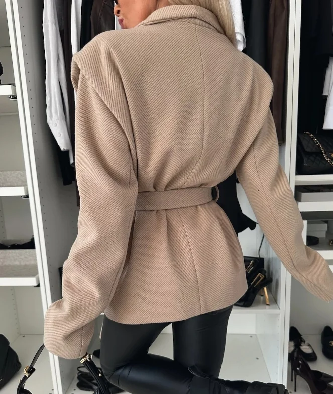 Autumn and Winter Fashion Long Sleeved Suit Collar Strap Twill Woolen Coat Temperament Commuting Casual Coat for Women