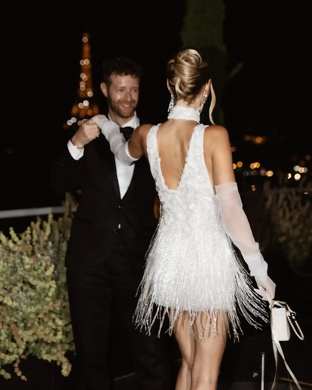 Мини-коктейльные платья Ofherown с блестящими кисточками, роскошные короткие платья для выпускного вечера с глубоким v-образным вырезом и бисером, свадебные платья выше колена с колье