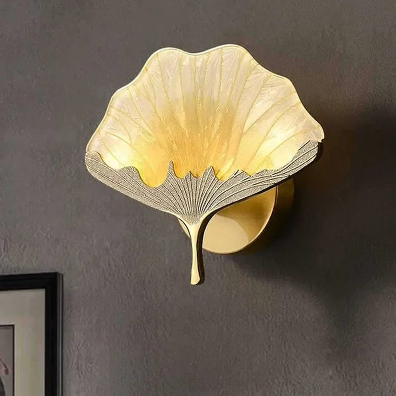Modern Ginkgo Leaf Wall Lamp Luxury Bedroom Bedside Light Creative Villa Living Room Decor Aesthetic Atmosphere Sconce