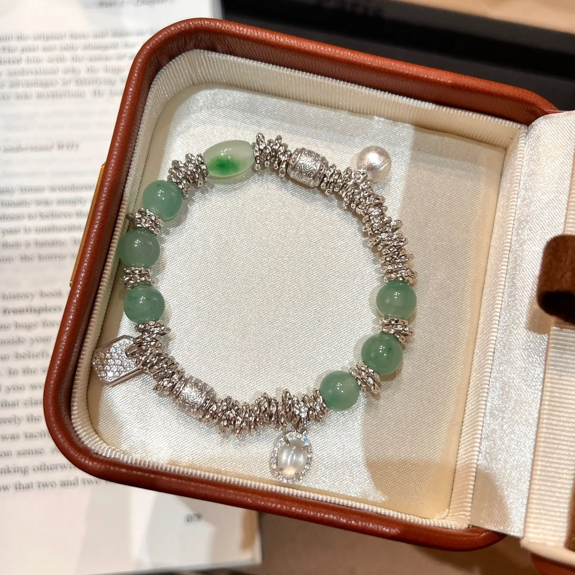 

Браслет ледяного типа из натурального жадеита класса А — серебро S925 с плавающими цветами из базанского нефрита, элегантные защитные украшения