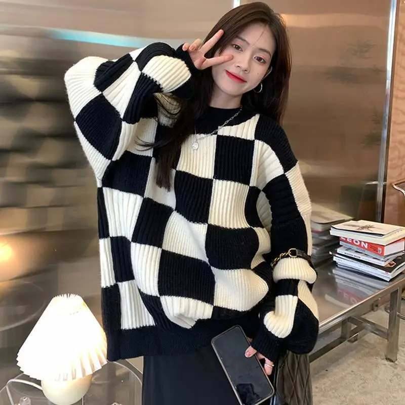 

Checkerboard sweater female pullover knitted sweater spring and autumn 2022 new loose lazy wind top coat