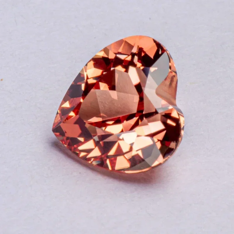 L-Lab Grown Sapphire a forma di cuore Colore arancione VVS1 Pietra preziosa per ciondoli Creazione di gioielli fai da te Materiali Certificato selezionabile
