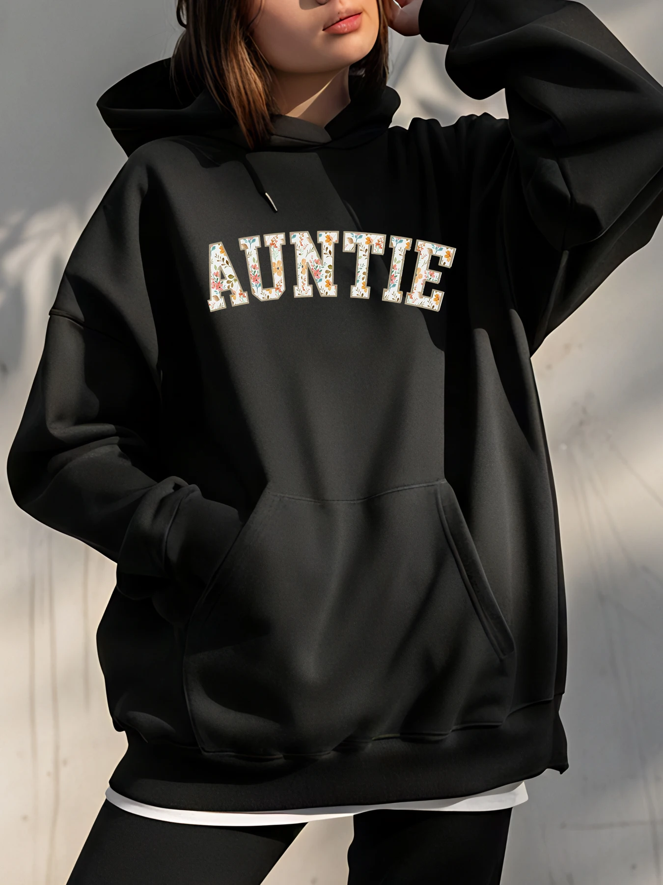 Floral Auntie Hoodie with Pocket Detail for Casual Wear