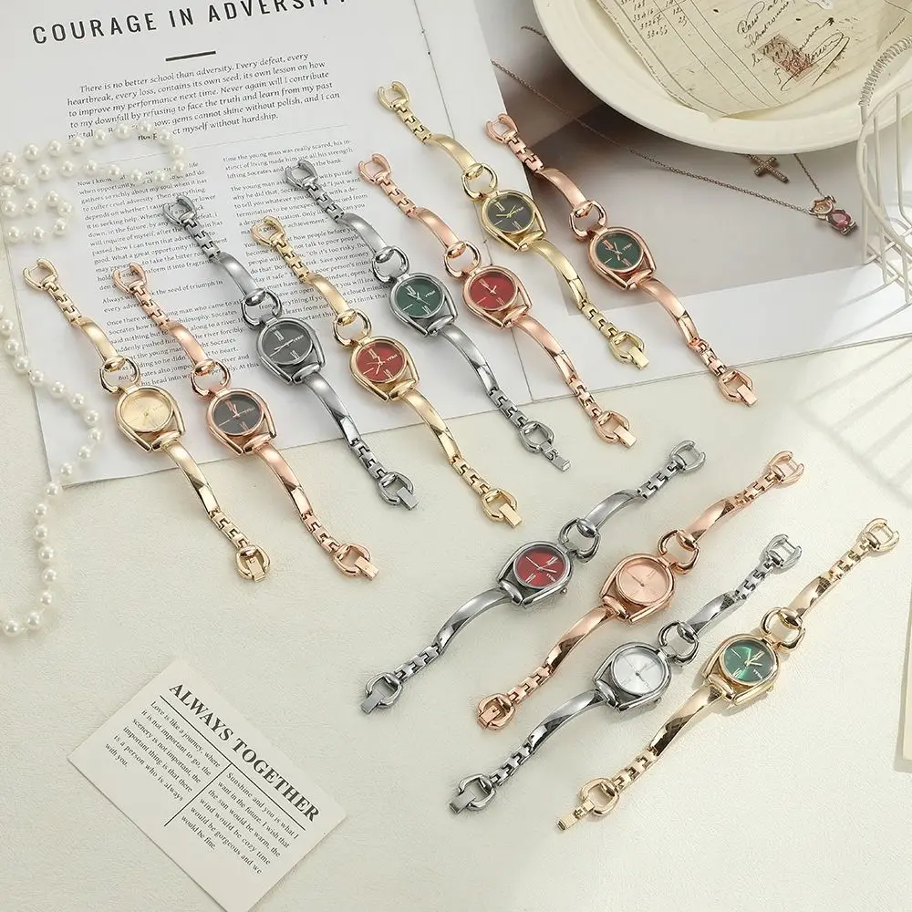 New Round Bracelet Watch Button Design Elegant Ladies Watch Metal Luxury Wristwatch Women