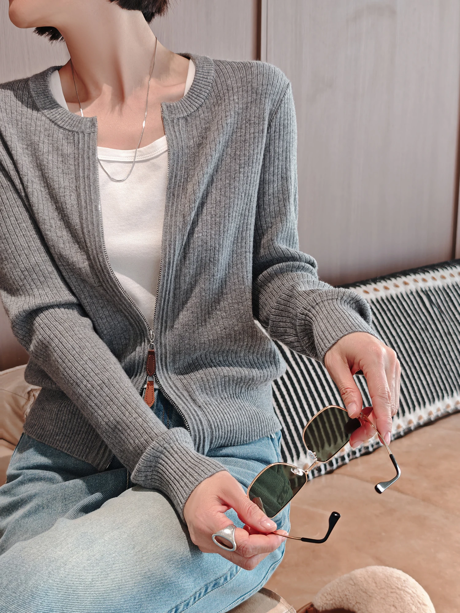 

Весна 2026: Женский вязаный шерстяной кардиган-свитер в стиле пилот с круглым вырезом, на молнии, с длинными рукавами, повседневный, модный