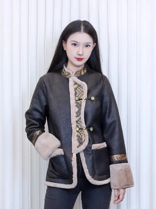 

Chinese Tibetan Women's Autumn and Winter Top With Plush and Thickened Retro Tibetan Style Jacket
