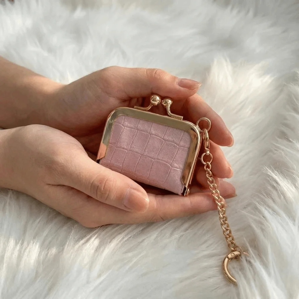 Mini PU Leather Kiss Lock Coin Purse Detachable Chain Small Jewelry Storage Pouch Portable Embossed Keychain Change Wallet Gift