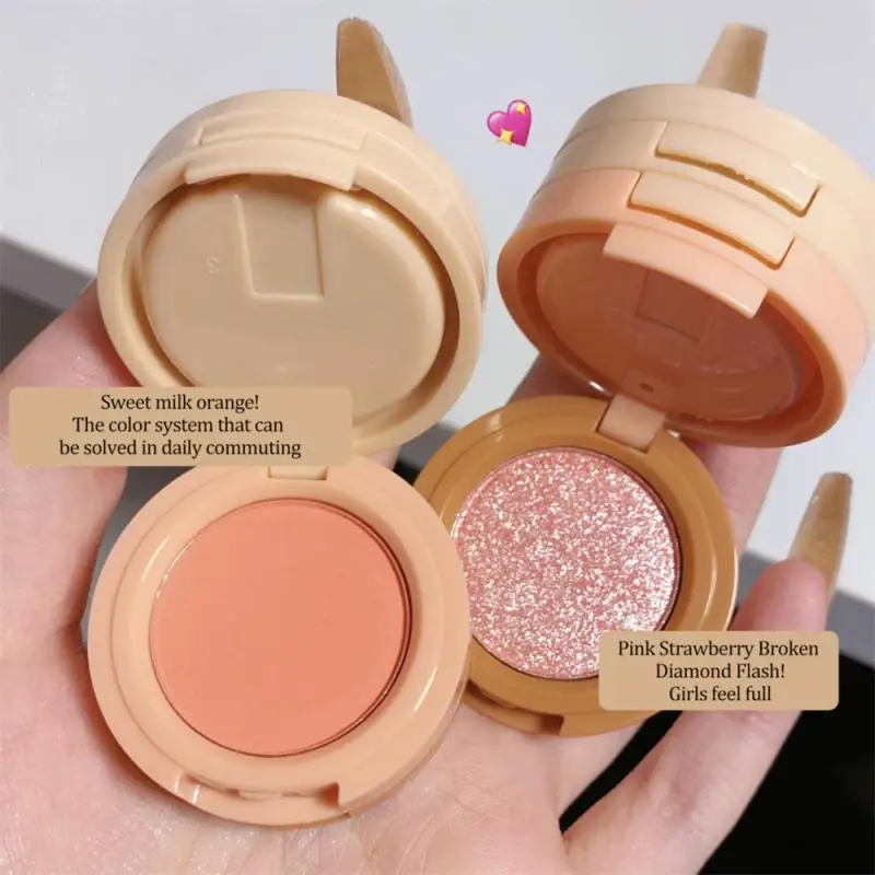 Cosmetici per il viso Rendering ad alto colore trucco per il viso Make Up Triple Blush Flash Powder High Disc Full Color Highlight Trimming