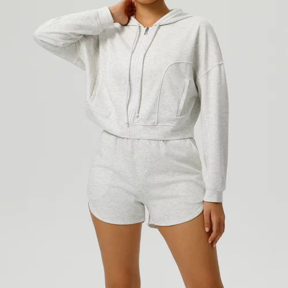 

Women's Reversible Yoga Shorts Set Plus Size Seamless Zip Jacket Loose Fit Sportswear for Gym & Casual Fashionable Pants