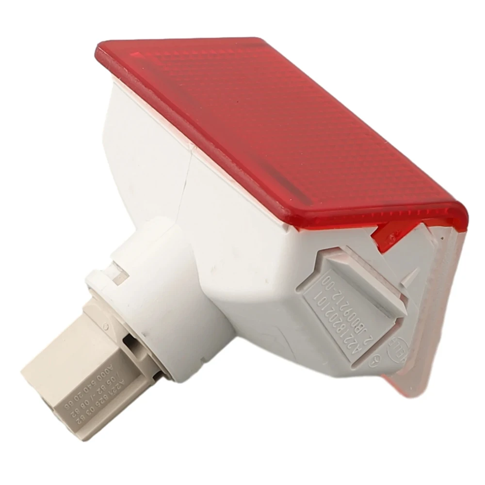 

​Tailgate Interior Licenses Trim Light A2218202101 For Mercede A/B/C GLA GL Class Trunk Handles Illumination Light Accessories