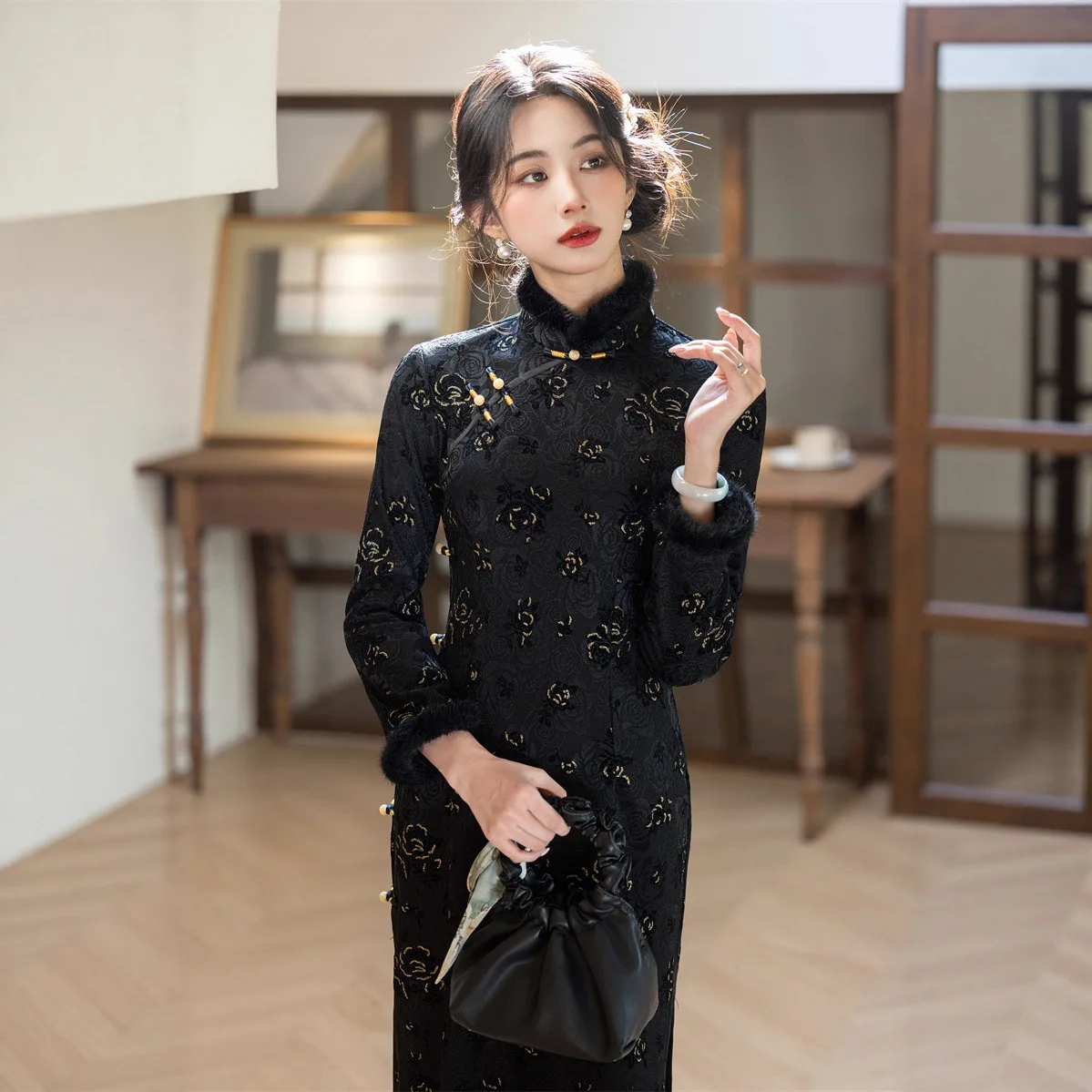 

Yourqipao Chinese Traditional Long Cheongsam 2026 Winter Retro Chinese Style Long-sleeved Thicken Qipao Prom Gowns