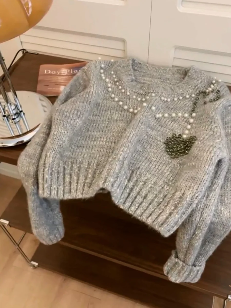 الحب الماس اللؤلؤ ديكور قصير رمادي سترة المرأة ربيع الخريف موضة الديكور تصميم تحسس فريد الحياكة س الرقبة نمط الأعلى