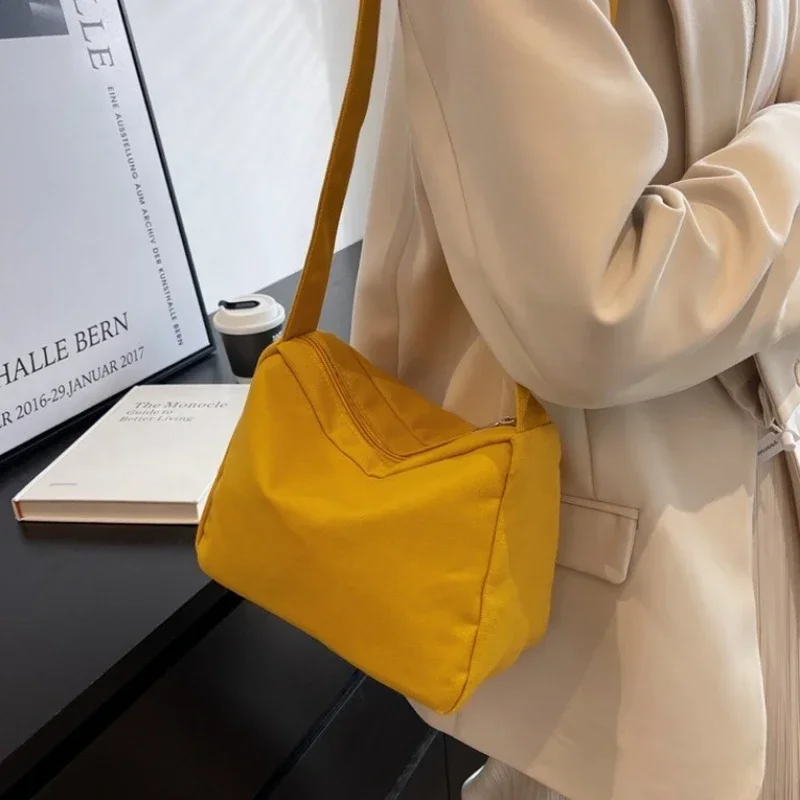 Borsa a tracolla di grande capacità 2024 nuova moda donna semplice borsa a tracolla Messenger per pendolari borse e borsette nere