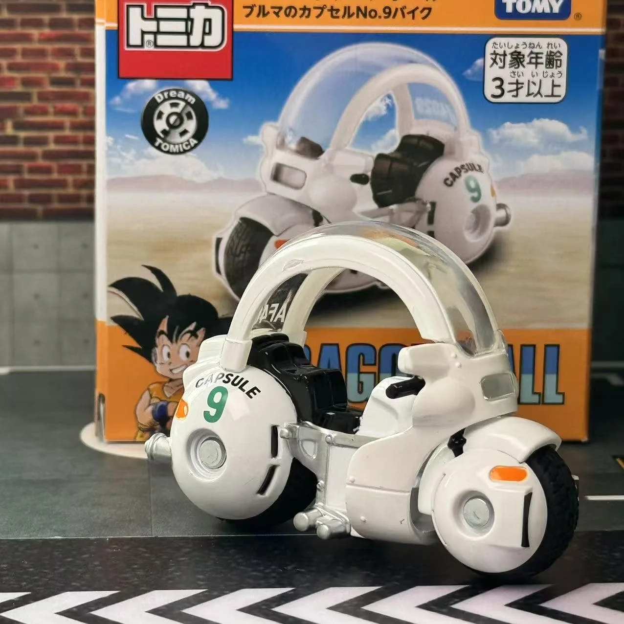 

Takara Tomy Tomica Dream x Dragon Ball Bloomers Capsule No.9 Bike Alloy Car Vehicle Diecast Metal Mode Collection Display Toy