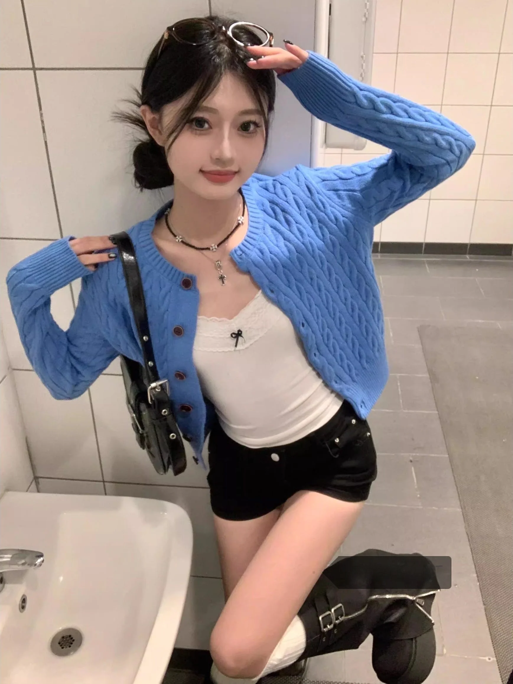 

Новый женский вязаный кардиган в корейском стиле, синий, с узором «косы», легкий, весенний, шикарный, в стиле Little Franche Wind, верхняя одежда, свитер, жакет