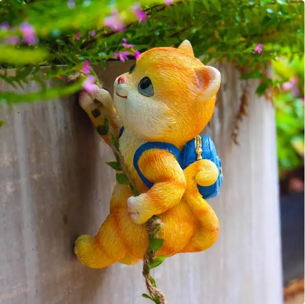 Outdoor Climb Rope Rabbit Statue Squirrel Dog Cat Wall Resin Ornaments kindergarten Accessories Garden Balcony Decoration Gifts