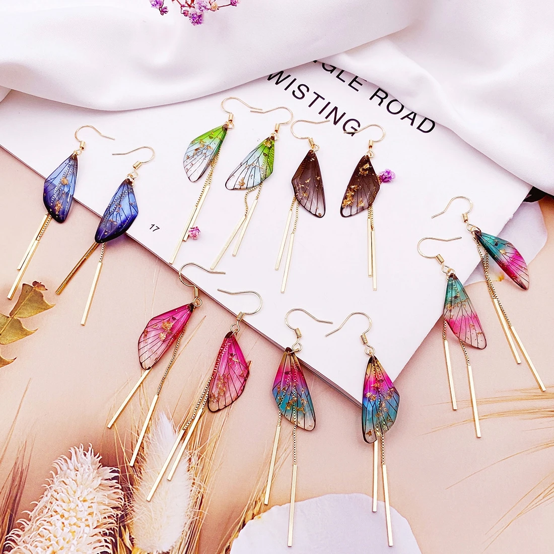 Minar merveilleux multicolore résine papillon longue gland boucle d'oreille pour les femmes brillant flocon Simulation ailes goutte boucles d'oreilles pendantes