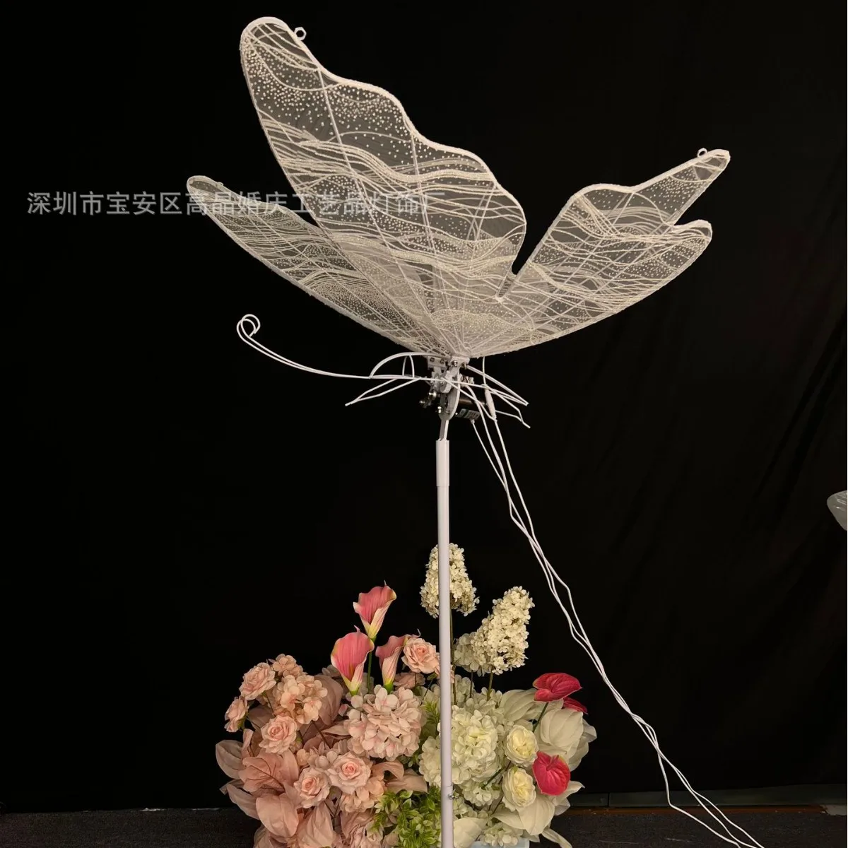 Wedding Stage Chandelier, Road Guide Ornament, Wedding Prop, Luminous Butterfly Wing Pendant, Electric Fabric Butterfly Light