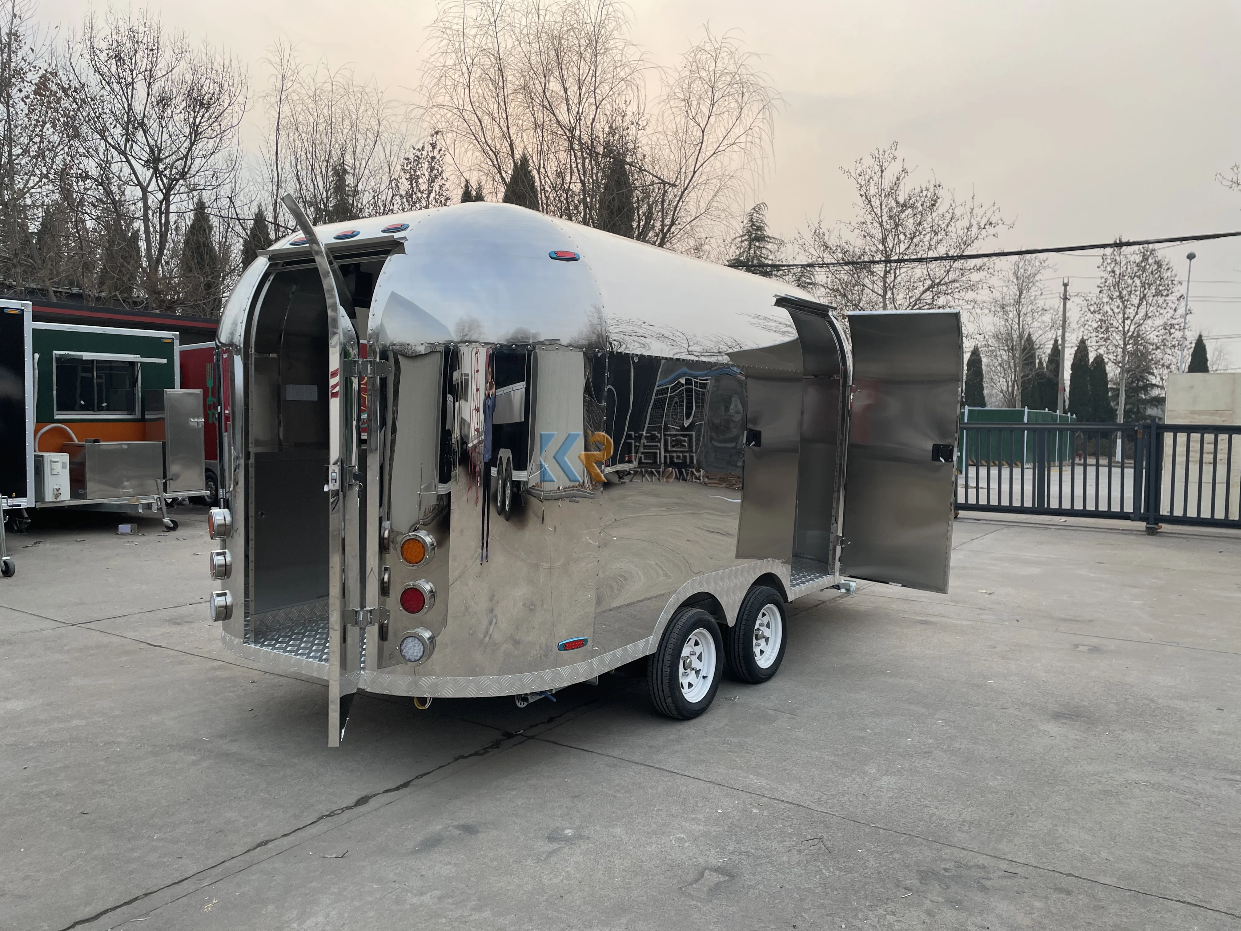 Street Snack Vending Equipment Customized Food Truck Stainless Hamburg Coffee Food Cart  Airstream Food Trailer with four wheels