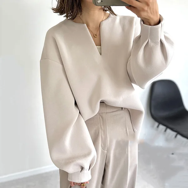 Sweatshirt 2026 autumn new round V-neck long sleeved polka dot sweatshirt air layer top