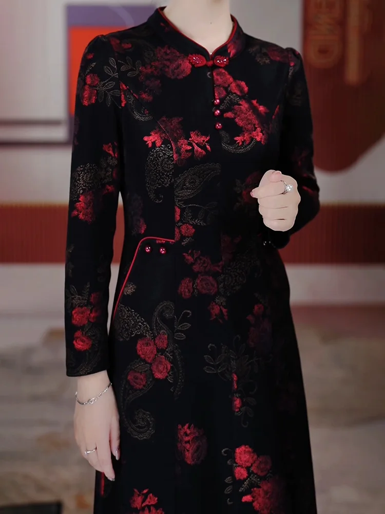 

Элегантное платье с длинным рукавом и вышивкой для женщин среднего возраста, модное, высококачественное, скрывающее недостатки фигуры.