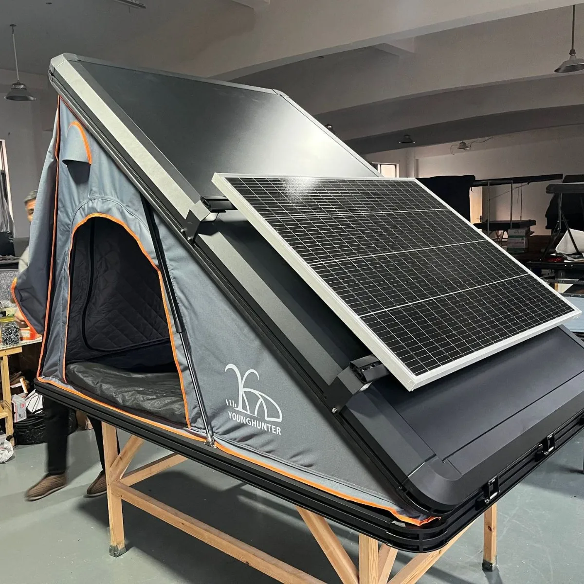 Hydraulic Auto Hard Shell Rooftop Tent Aluminum, 2-3 Person Car Roof Tent for SUV 4x4 DDP Shipping to USA Europe