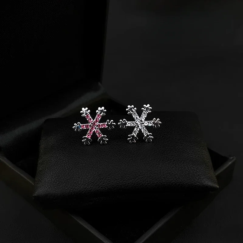 Fashion Snowflake Brooch for Women Suit Small Pink Flower Collar Pin Rhinestone Jewelry Cardigan Buckle Clothing Accessories 630