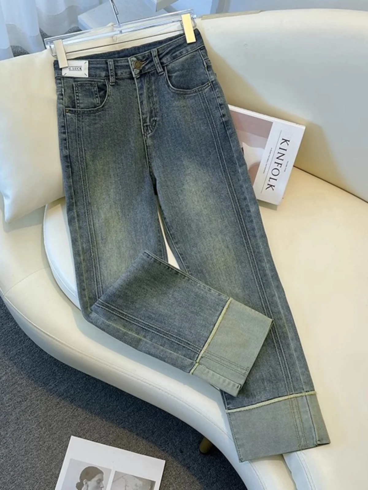 

Женские джинсы с высокой талией и прямыми штанинами, с отворотами, длиной 7/8, коллекция Весна 2024