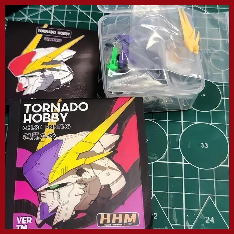 

Xi Rx-105 Резьба по голову 1/144 Tornado Hobby Studio 1/72 Sky Defender Сборка Модель Комплект Игрушка Gk Модель Голова Меха Аксессуар Подарки